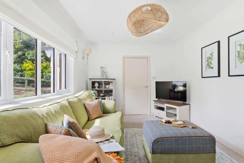 Bramblewood - Cosy Chic, Hot Tub, Close To Beach Stokeinteignhead Buitenkant foto